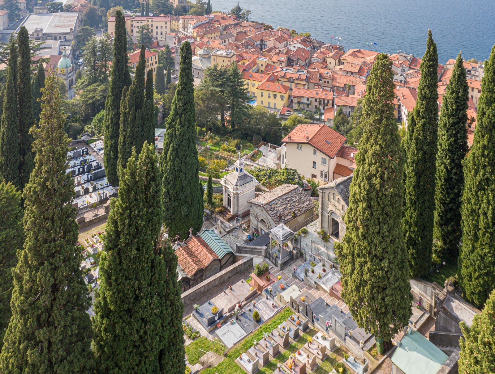 cimitero monumentale dall'alto