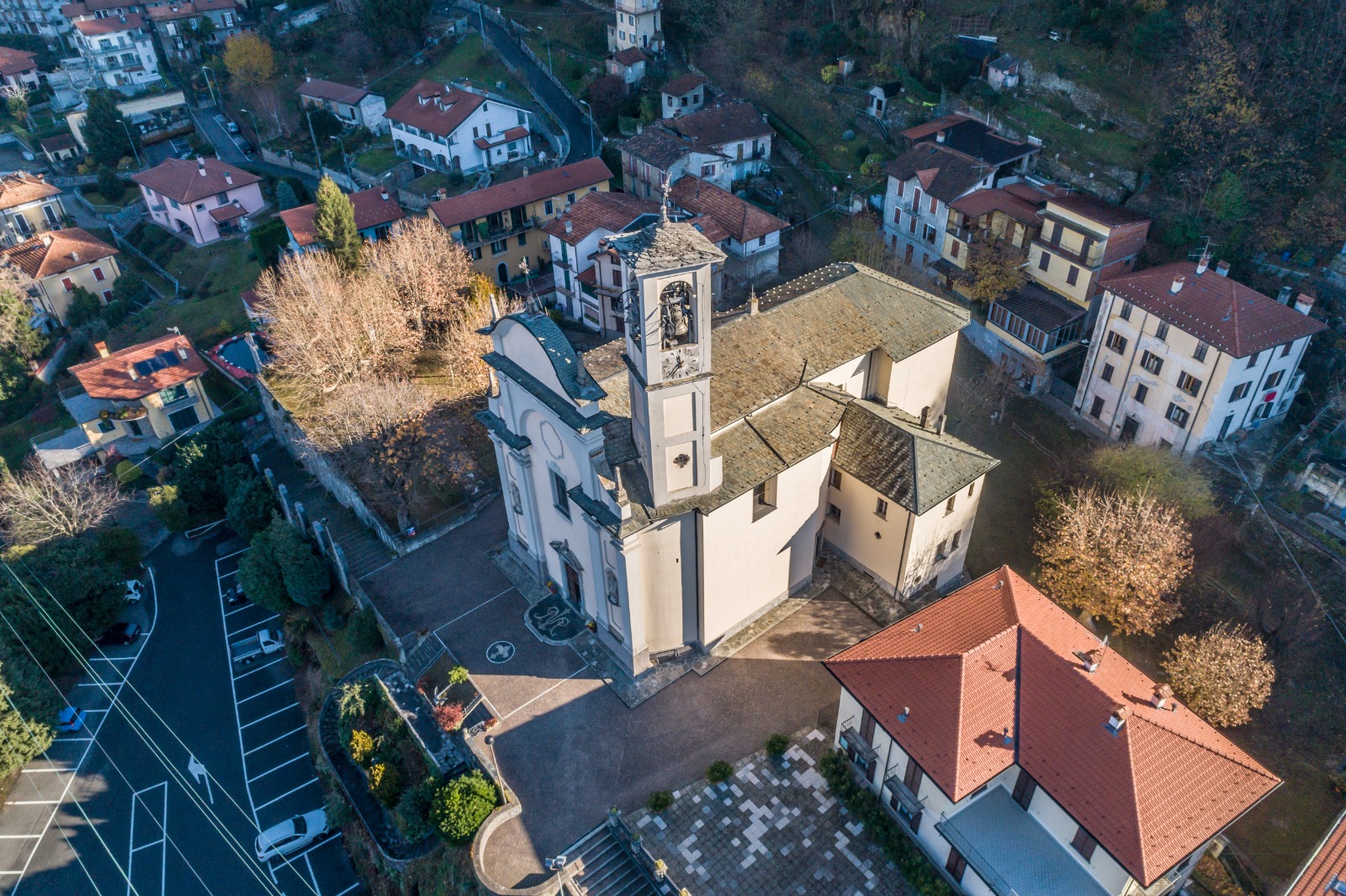 Santuario di Lezzeno dall'alto