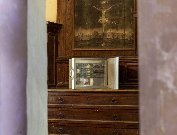 Visita guidata con la curatrice Chiara gatti e i Custodi del Patrimonio alla mostra “DEVOTA. Arte e Sacro, Territorio e Comunità”